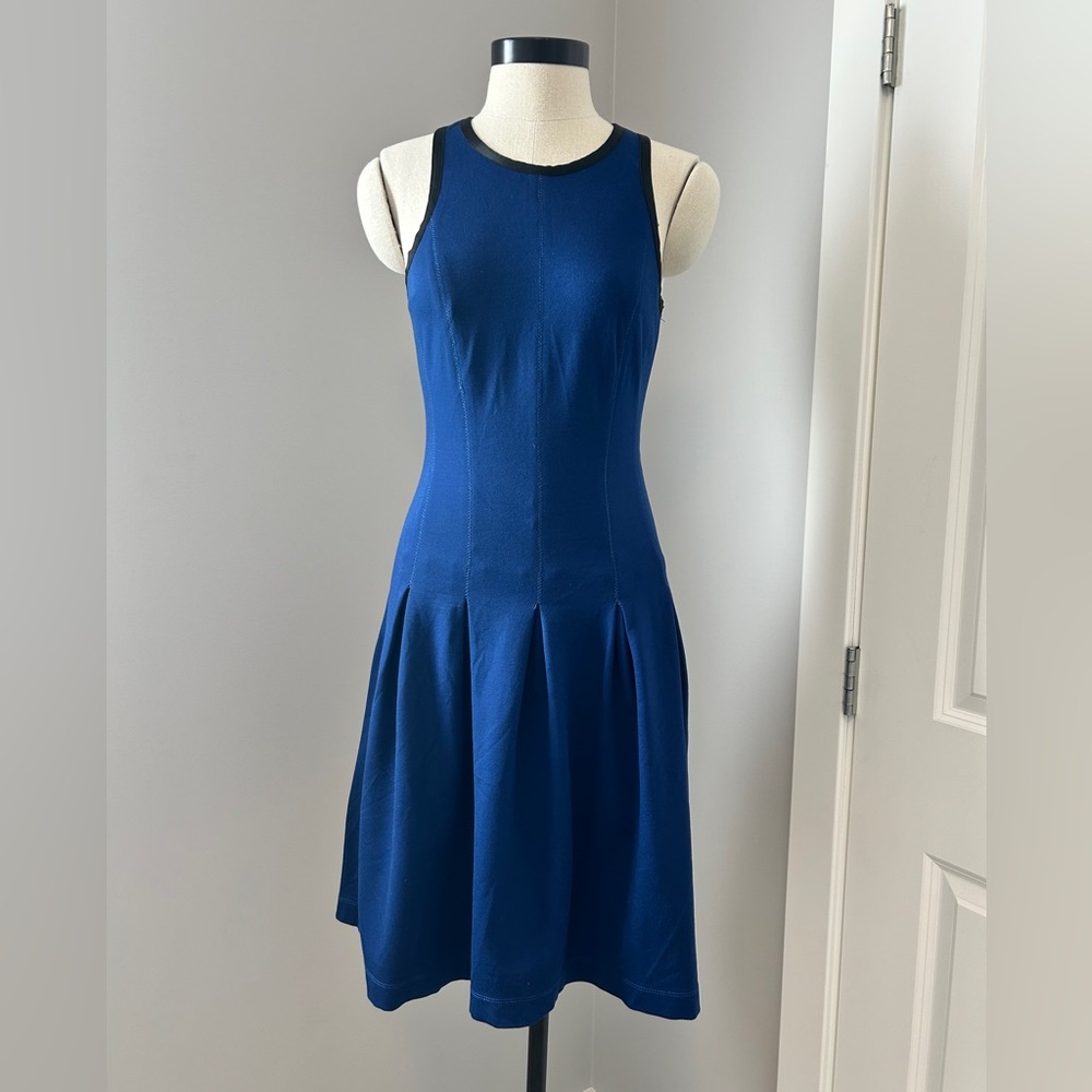 Banana Republic Sleeveless Fit & Flare Dress - Sz US 2